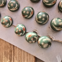 grøn-beige-rosa-runde-buttede-vintage-knapper-kunststof-helt-ark-Paris